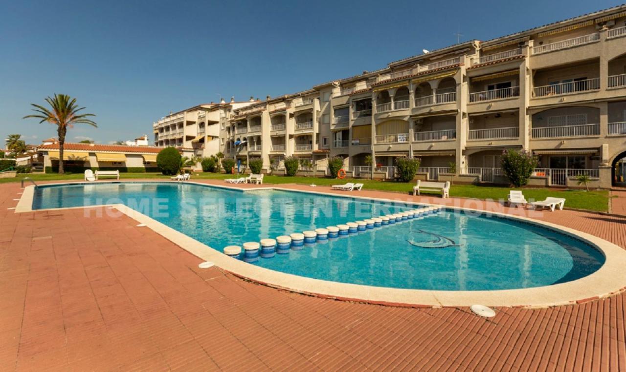 1005 Apartamento Con Vistas Al Lago San Maurici By Homeselectspain Емпуриабрава Екстериор снимка