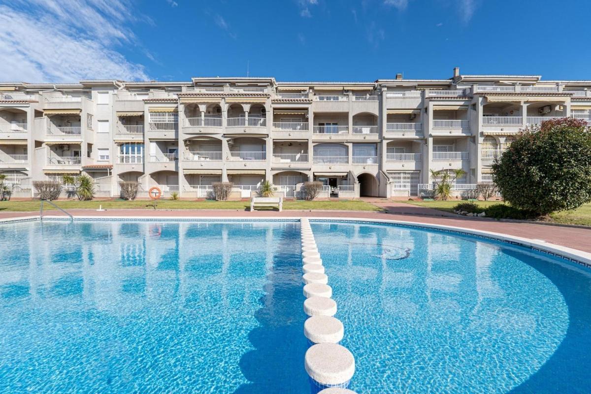 1005 Apartamento Con Vistas Al Lago San Maurici By Homeselectspain Емпуриабрава Екстериор снимка